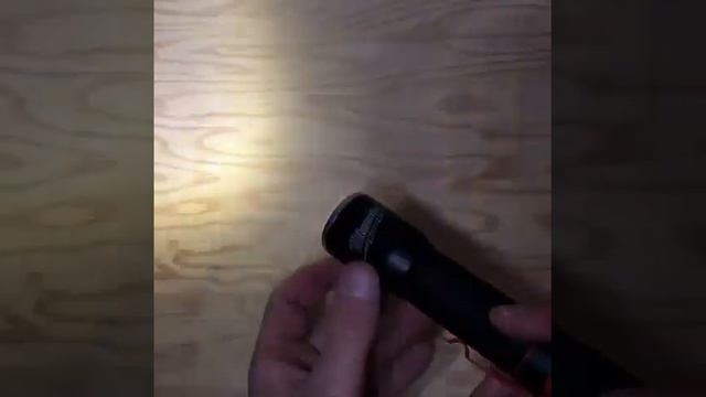 MILWAUKEE 2110-21, USB RECHARGEABLE 700L FLASHLIGHT смотреть онлайн