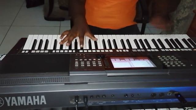 Uzugcine impilo yam played by Yamaha смотреть онлайн