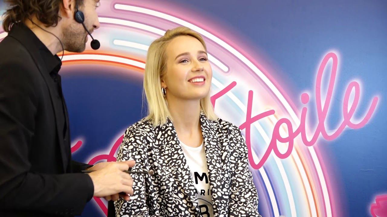 Клава Кока в ТРЦ "АВИАПАРК" смотреть онлайн