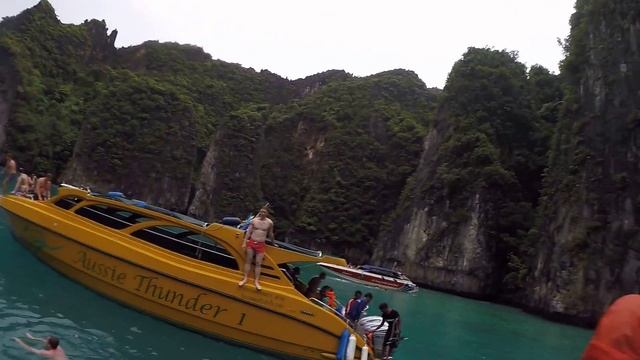 голубая Лагуна в Тайланде)) Красота смотреть онлайн