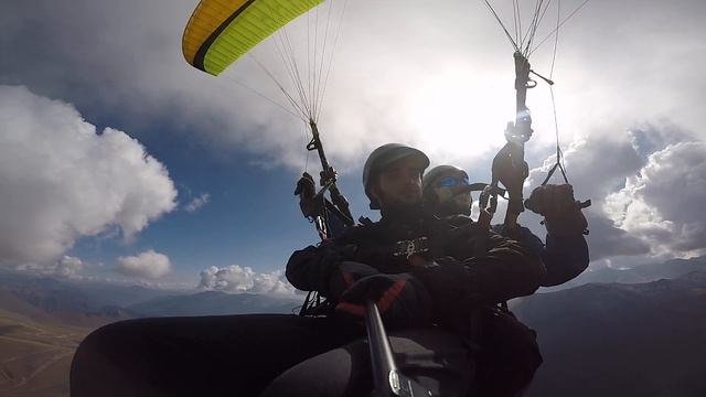 27102019 ParaTourYes gudauri paragliding полет гудаури بالمظلات، جورجيا بالمظلات смотреть онлайн