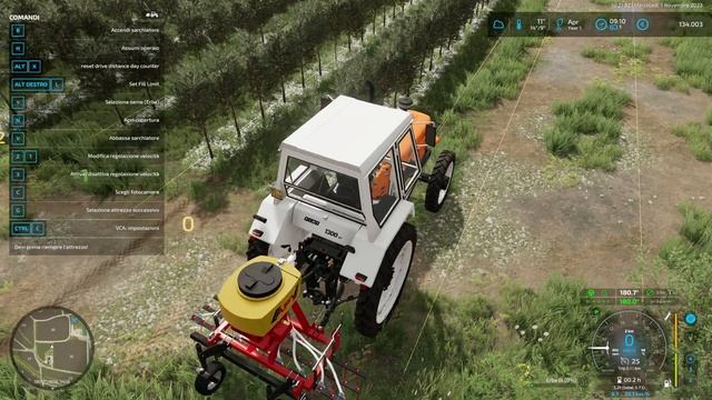 FS 22 Terra d'Italia Fertilizziamo l'uliveto passando il rullo sull'erba смотреть онлайн
