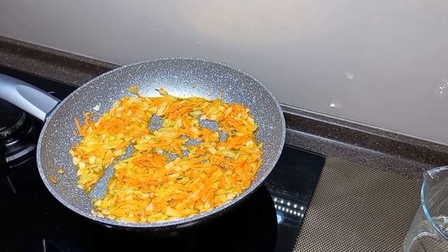 МАКАРОНЫ с ФРИКАДЕЛЬКАМИ Быстрый и Вкусный УЖИН Все в одной сковороде смотреть онлайн