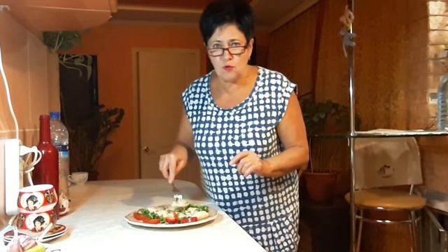 😅 ЕМ ПЕЛЕМЕШКИ - ПРИГОТОВЛЕННЫЕ МАРИНОЙ 🐵 ! ПЕЛЕМЕШКИ БОЛЬШИЕ - НУ О - О - ОЧЕНЬ БОЛЬШИЕ 🤣😂😅. . смотреть онлайн