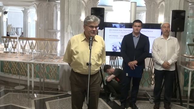 Казань Кремль Выставка Ислам на почтовых открытках Гилязов Искандер Аязович смотреть онлайн