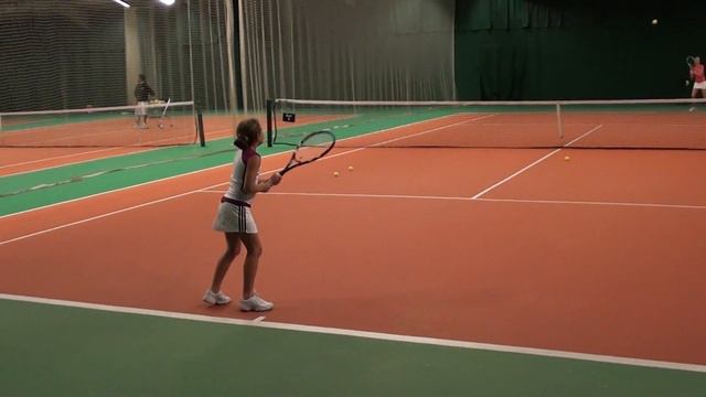 Sonja ( Nick Bollettieri Academy ) have a knock with her daughter Lara ( 8 years old ) - part 1 смотреть онлайн