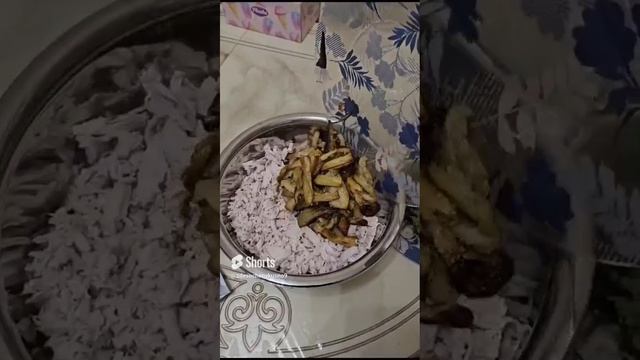 Очень вкусный салат с куриной грудкой и баклажанами.Не забудьте поставить сердечко