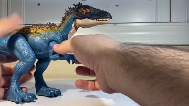JURASSIC WORLD DINO ESCAPE, CARCHARODONTOSAURUS REVIEW!