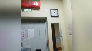 Парень в армии не умеет определять время на стрелочных часах