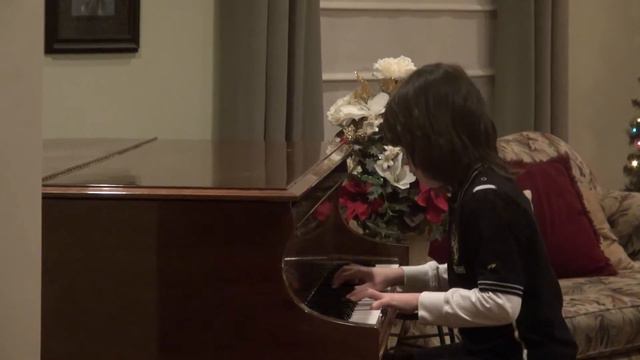 Tyler Fengya (age 8) playing Arabesque No. 1 by Debussy смотреть онлайн