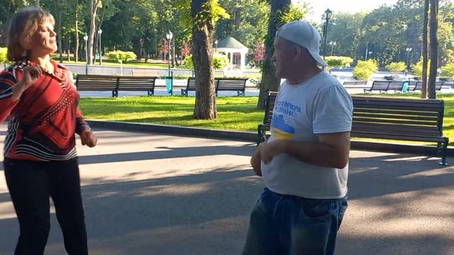 Харьков,27 июля, танцы в саду, "Давай пожмём друг другу руки!" смотреть онлайн
