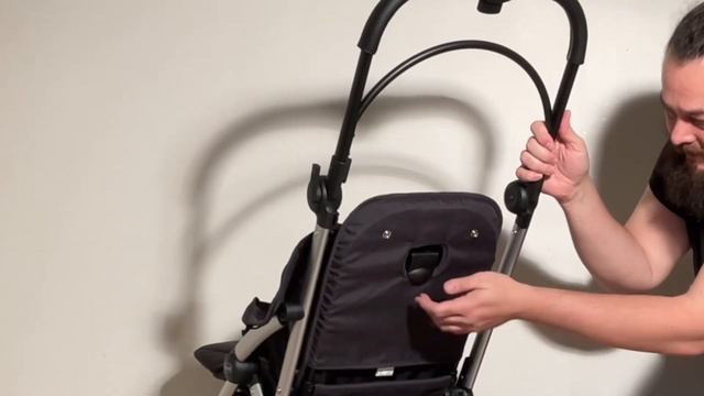 Chicco Goody: How to Remove / Mount the Seat Fabrics смотреть онлайн