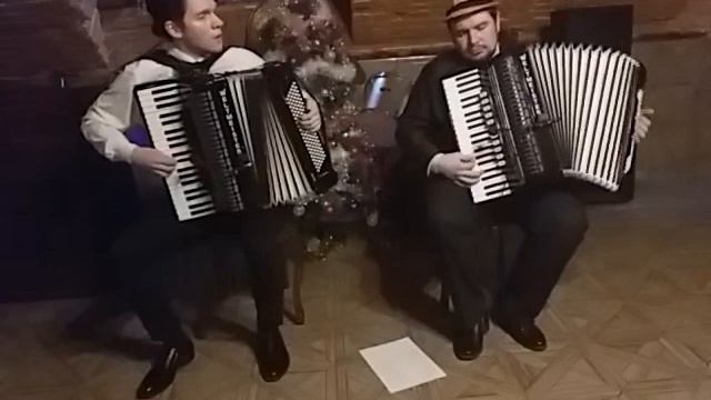 Дуэт Проспект - Queen "Show Must Go On" (Live в Трактире на Рождественской) смотреть онлайн