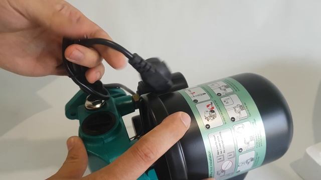 Обзор Насосная станция VOLKS pumpe WZ370 0,37кВт бак 2л (распаковка, характеристики) смотреть онлайн