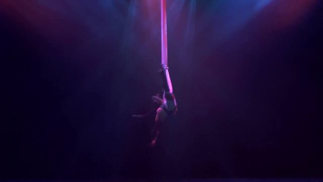 "Call Out My Name" aerial hammock act смотреть онлайн