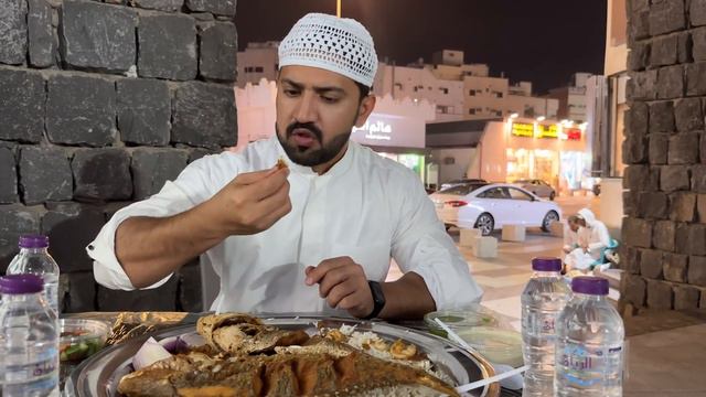 Yummy Dinner in MADINA & Going Back to ........... смотреть онлайн