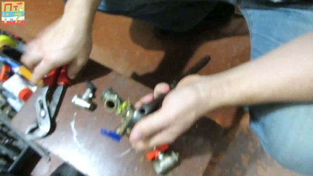 ✅ ЗАМЕНА ОБРАТНОГО КЛАПАНА со сбросником НА ВОДОНАГРЕВАТЕЛЕ / Ремонт сантехники смотреть онлайн