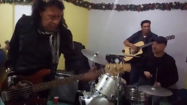 ROD LEVARIO NAVIDAD HELEN DESTROYER смотреть онлайн