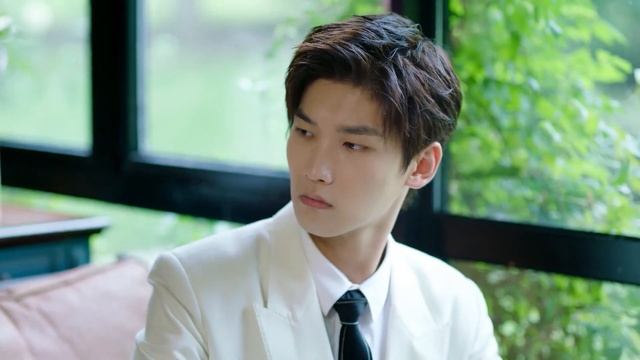 灰姑娘勇敢追爱，为了进入霸总的项目组，竟狠心将自己“变成男人”！|程序员那么可爱 Cute Programmer