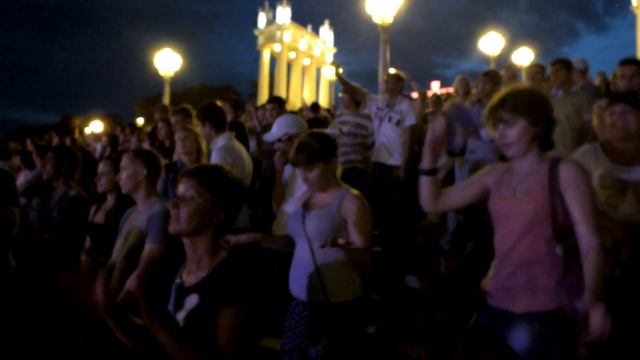 День молодежи Волгоград 30.06.2013г. Fly Project концерт. Салют смотреть онлайн