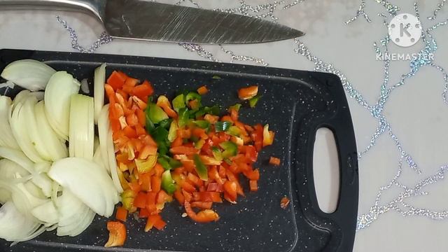 Нежная куриная печень со сметаной,к любому гарниру.. смотреть онлайн