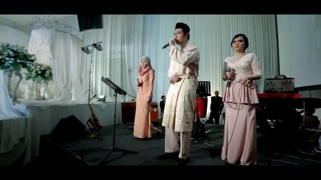 Nik Sarah Heidar & Saiful's Wedding Reception The Royale Chulan смотреть онлайн