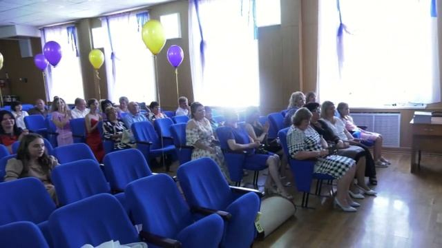 Выпускной 11 клас 2022 года.Салський район п. Гигант 2 школа. смотреть онлайн