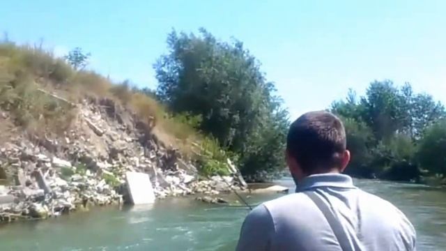 Когда крупная рыба клюнула и почему то не засеклась... смотреть онлайн