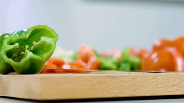 Блендер погружной CECOTEC Powerful titanium 1000 смотреть онлайн