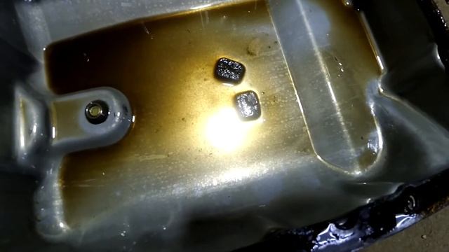 Меняем тросик кикдауна (kick down) на Pajero IO смотреть онлайн