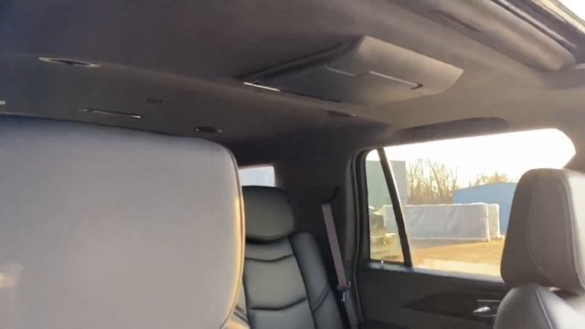 Cadillac Escalade 2016гв Куплен Новым в январе 2019 года Комплектация Platinum Пробег 8000 км смотреть онлайн