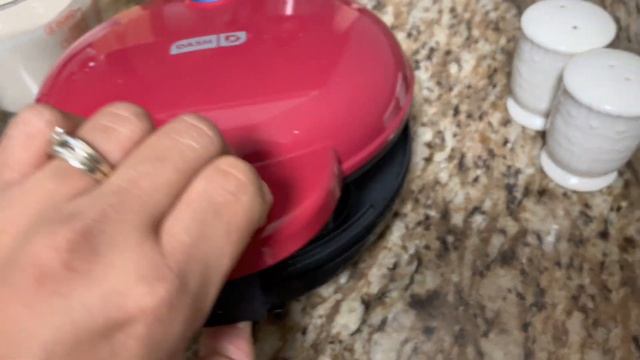 Dash waffle bite maker смотреть онлайн