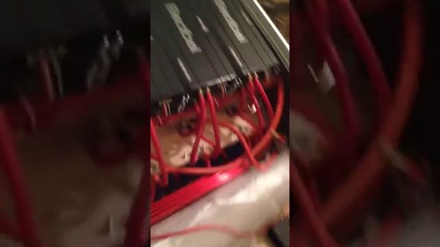 8х Ural Ultimatum 12 + 8x Ural Decibel 1.3500 Хэиртрик в Двенахе Underground смотреть онлайн