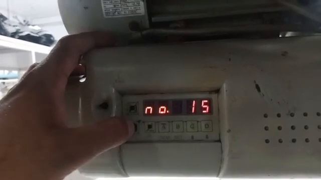 How we change the direction of Brother TN-875 two needle смотреть онлайн