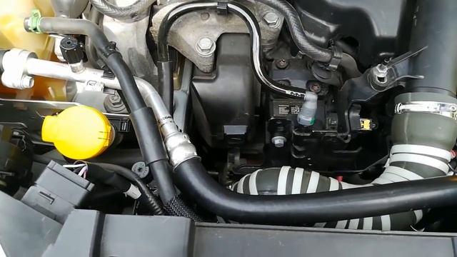 Рено Сценик3 1.5 дци 636. Устраняем подтекание масла на стыке патрубка интеркулера. смотреть онлайн