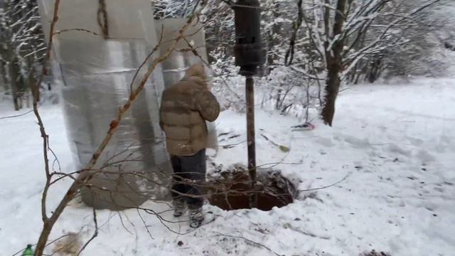 Бурение колодца машиной в Московской Области,Работаем в плывун ах !!! смотреть онлайн