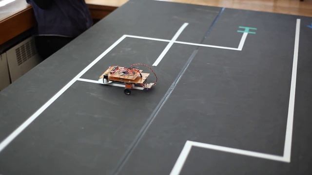 Year 1 Robot project - Maze Navigation смотреть онлайн