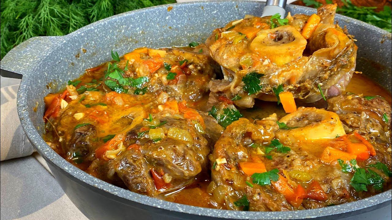 БОЖЕСТВЕННО вкусное МЯСО на сковороде! Недорогое Мясо,а блюдо ШИКАРНОЕ! Мясо тает во рту! смотреть онлайн