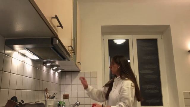 VLOG: потратила все деньги в IKEA? сколько стоит стрижка в Вене? смотреть онлайн
