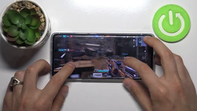 Как идёт Cyber Hunter на TCL 20 Pro смотреть онлайн