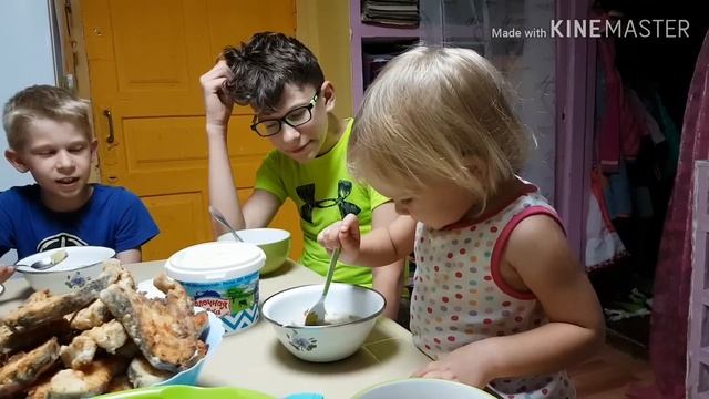 Деликатес, суп с лягушками и шарлотка#многодетнаясемья#мукбанг