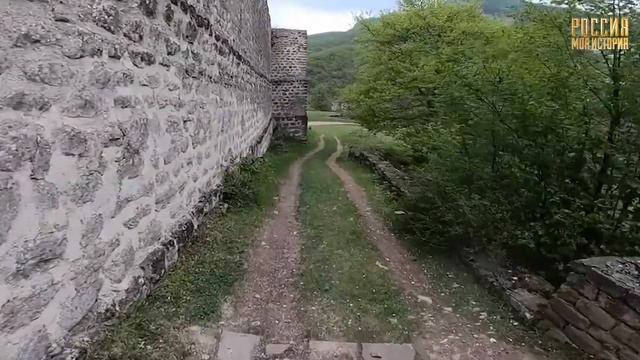 ХУЧНИНСКАЯ КРЕПОСТЬ / 7 БРАТЬЕВ И ОДНОЙ СЕСТРЫ смотреть онлайн