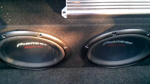 Orion 1200D pushing 2x Pioneer TS-W309S4 смотреть онлайн