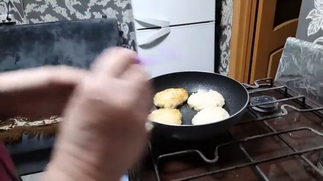 Готовлю сытный завтрак 👍👍👍 смотреть онлайн