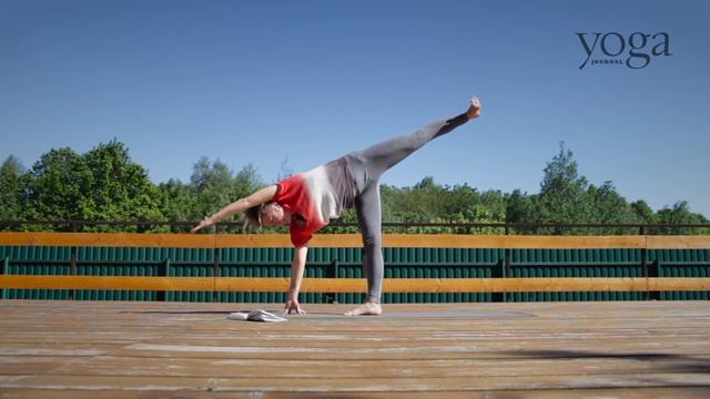 Энергетически заряженное утро (Yogajournal Russia) смотреть онлайн