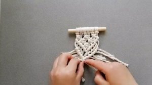 DIY Macrame Tutorial  DIY Mini Macrame  Макраме  Мини панно_[360p]