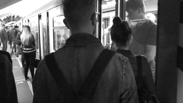 Memento Metro. Ilford Pan 400. Push +2. смотреть онлайн