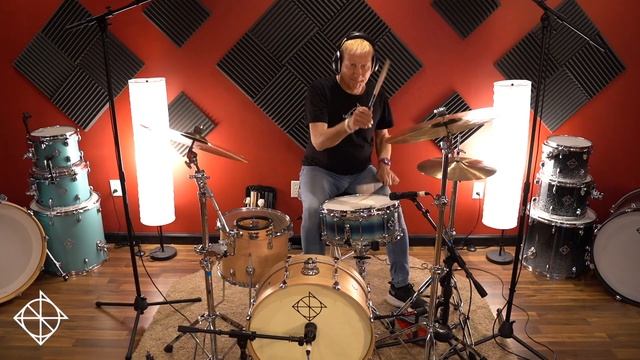 Dixon Little Roomer and Enchanted Ash Snare demo by Gregg Bissonette смотреть онлайн
