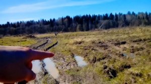 Покатушки на мопеде альфа по грязи.