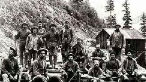 Зловещая долина Безголовых в Канаде